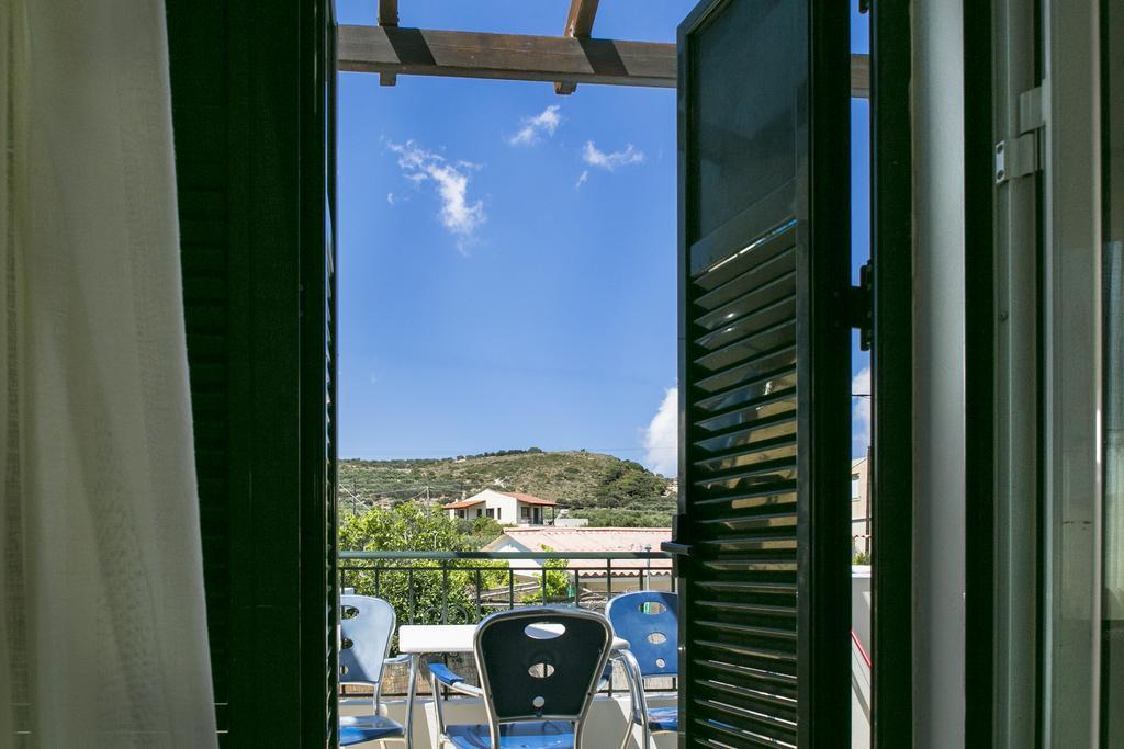 Olive Tree Apartment Kalivianí Exterior photo