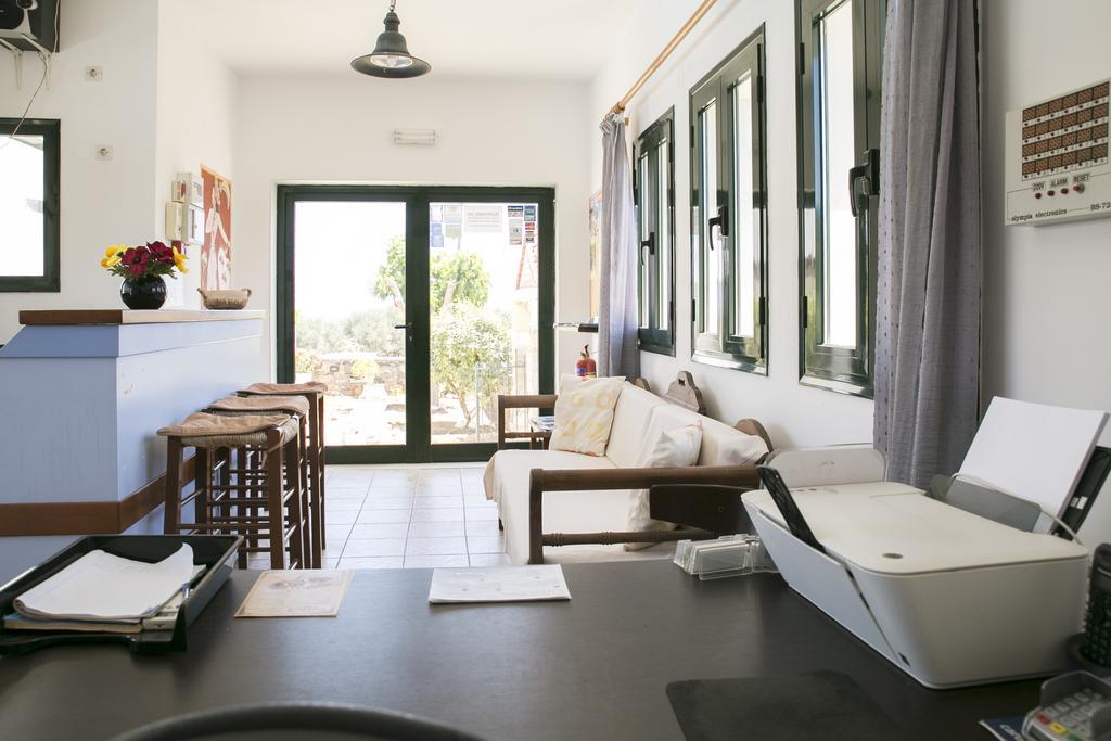 Olive Tree Apartment Kalivianí Exterior photo